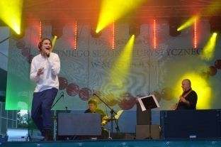 Koncert Janusza Radka na inauguracj 8. edycji Festiwalu „Muzyka Zaklta w Drewnie”