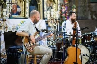 Kuba Blokesz Trio w Brunarach Wynych